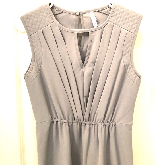 2/$15 Xhilaration - Light Gray Silver Pleated Sleeveless Mini Dress Small - Picture 3 of 6